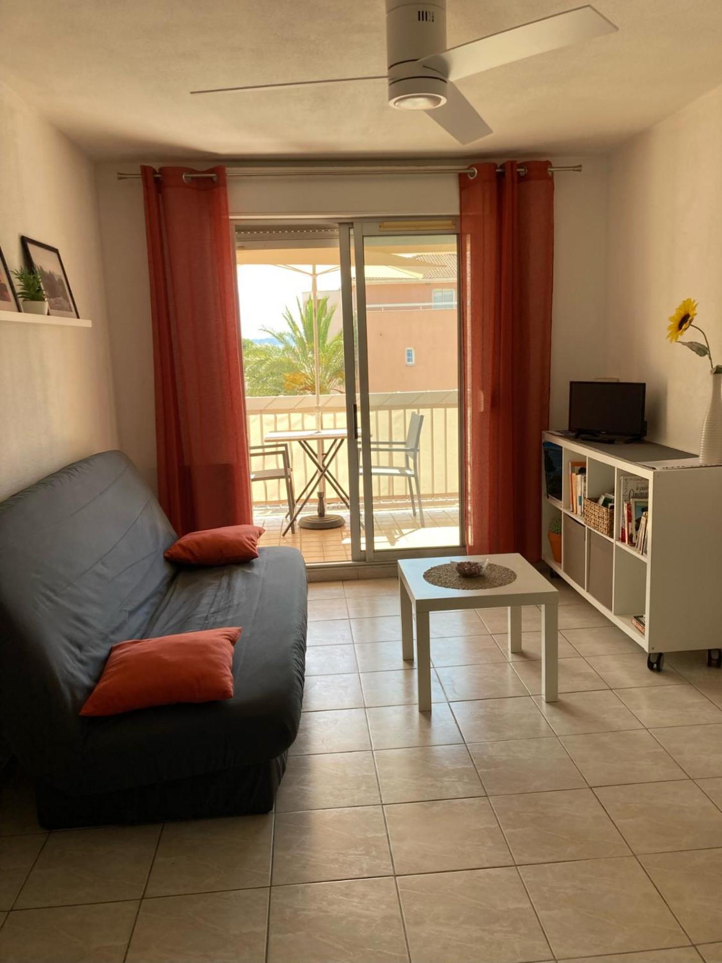 Le Ciel Bleu Apartment *
